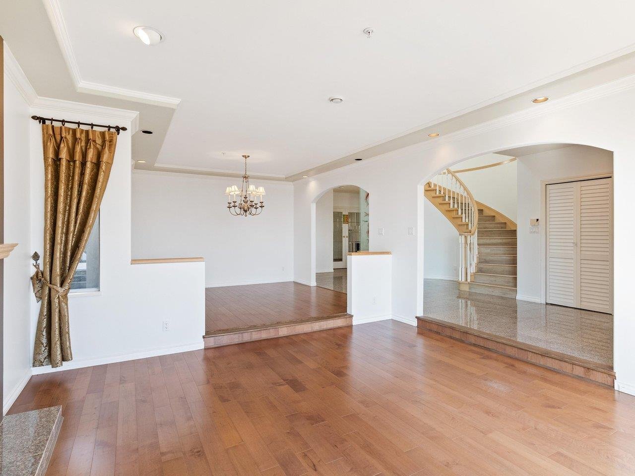 2311 Burquitlam Dr