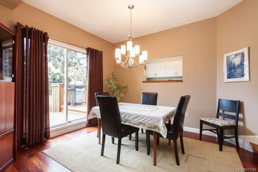 1389 Vista Hts, Victoria