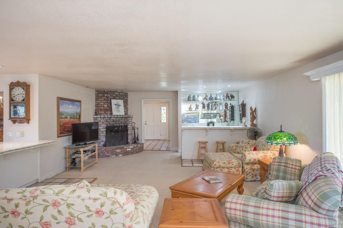 1660 Old Adobe Rd