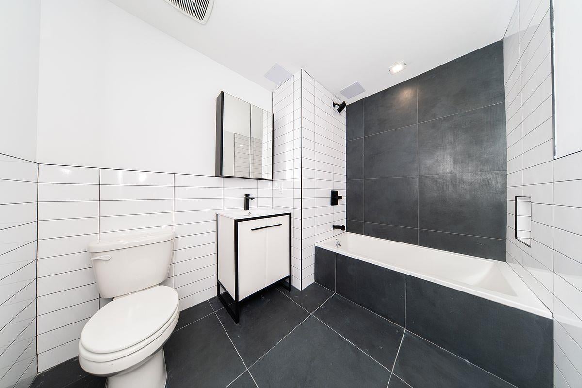 311 Franklin Avenue, Apt 3-A