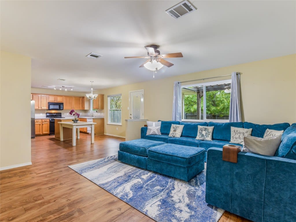 11200 Canterbury Tales Ln