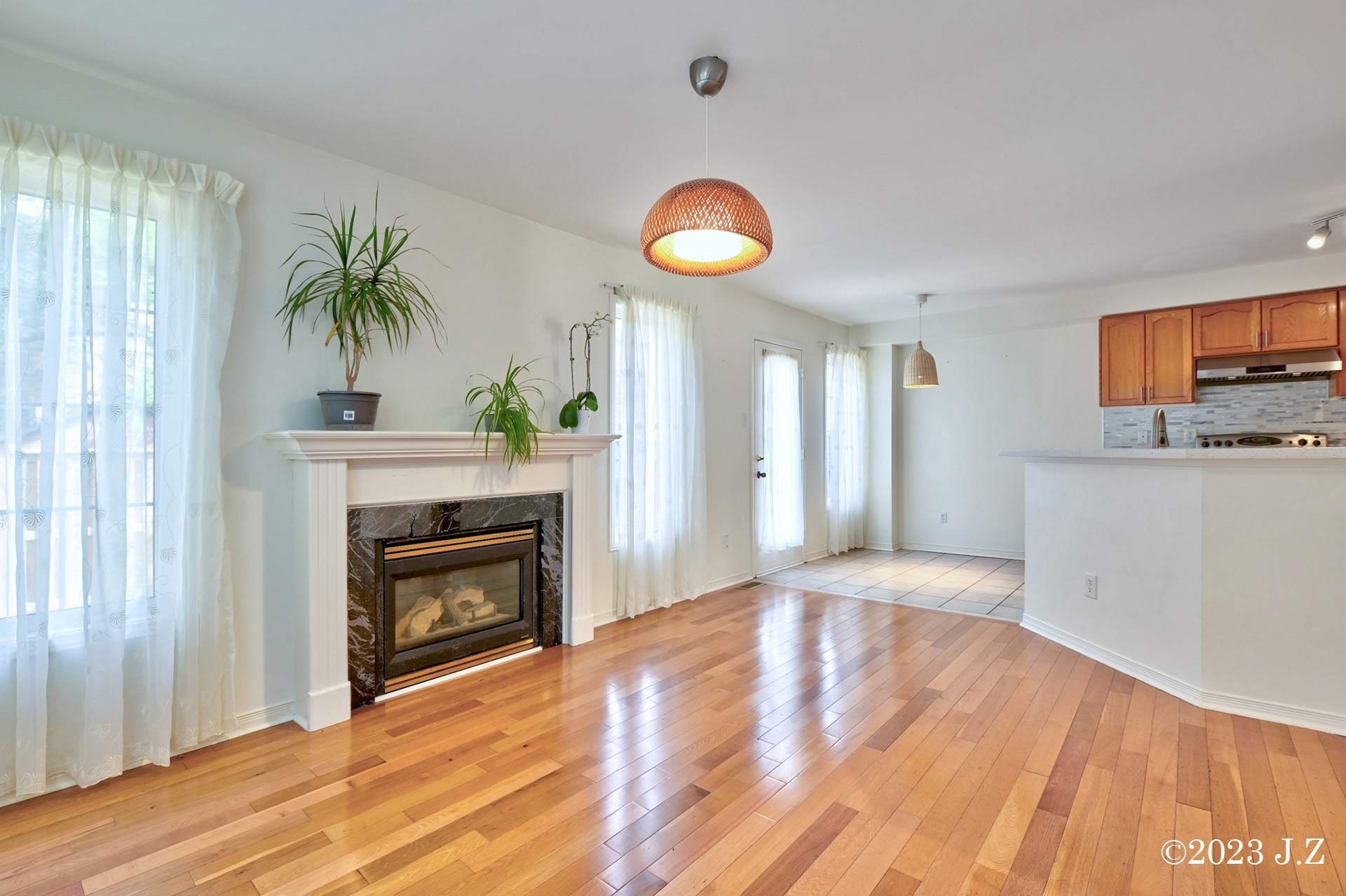 2 Waterton Cres
