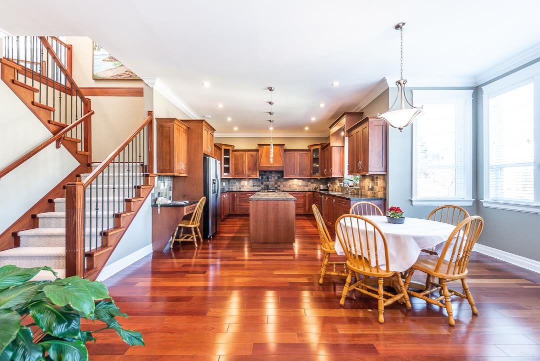 1069 Jay Cres