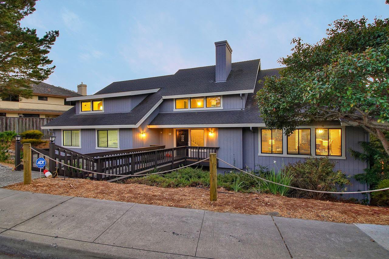 22 Deer Forest Dr
