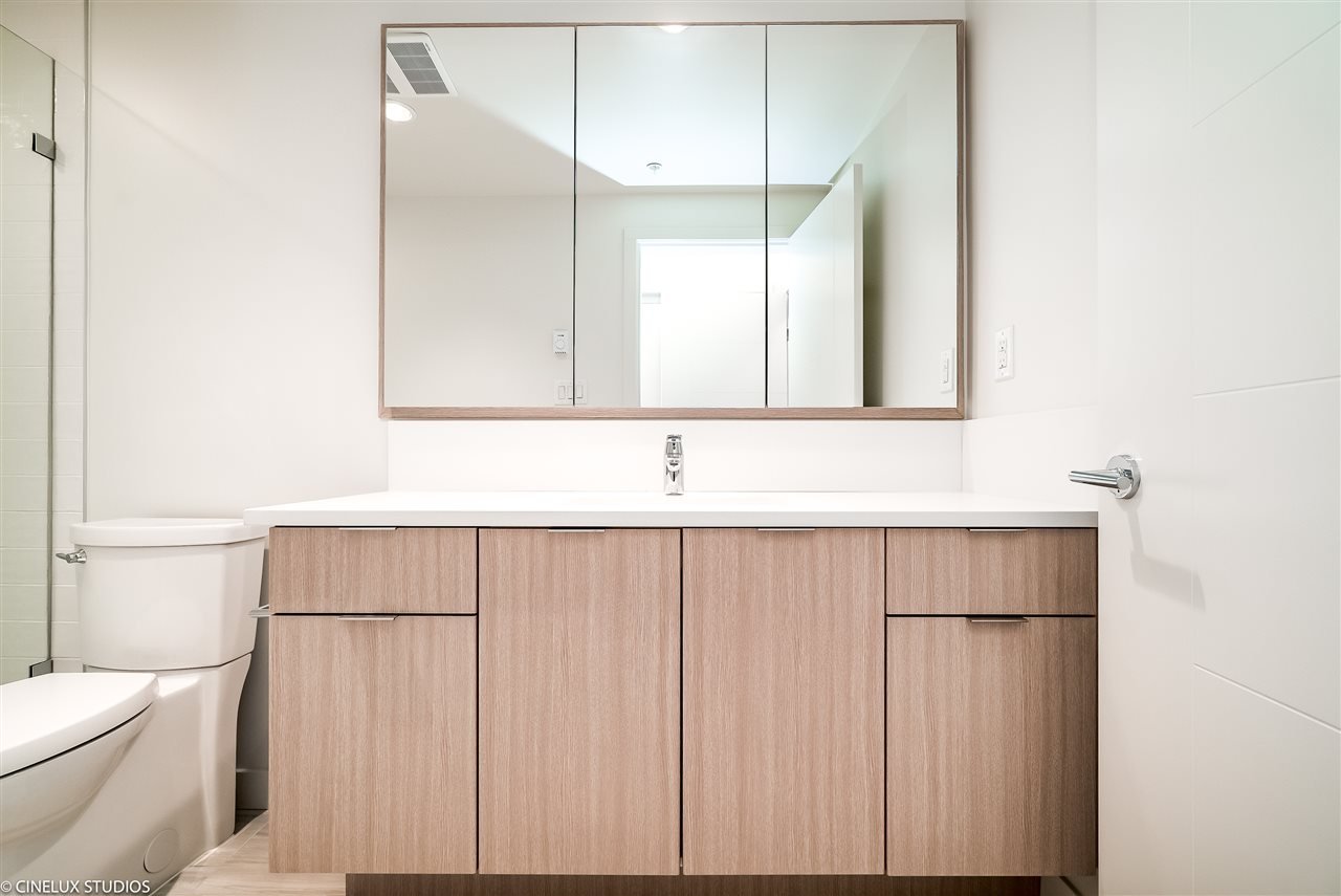313-2188 Madison Ave