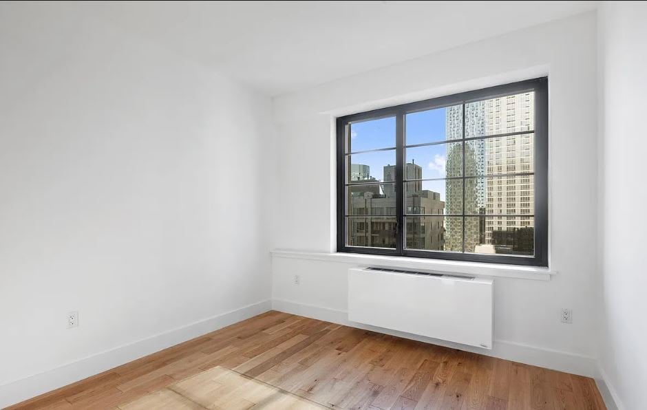 555 West 23rd Street Unit: S3D