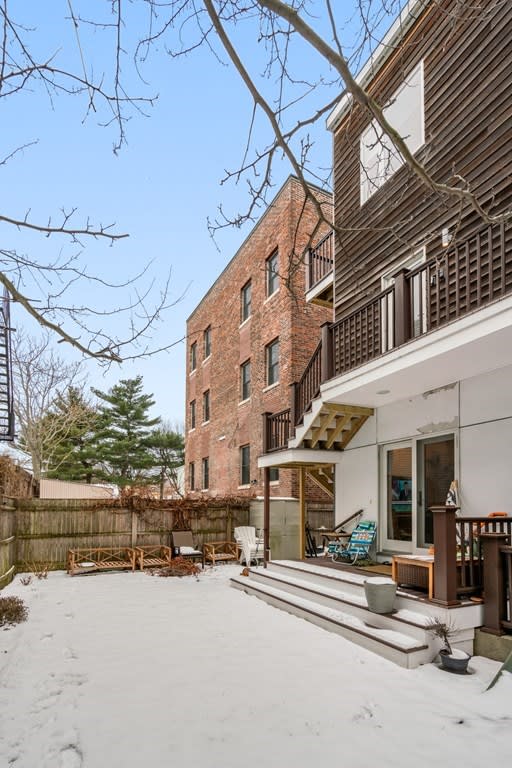 182 Elm St, Unit 1