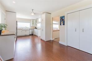 3690 Doncaster Dr