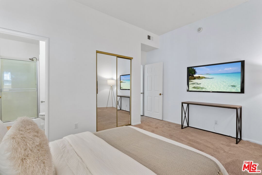 11636 Montana Ave, #202