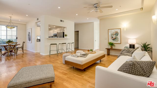 9815 Regent St, #4