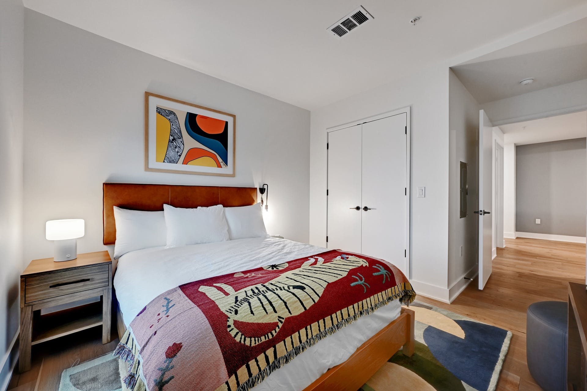 48 East Avenue #3201