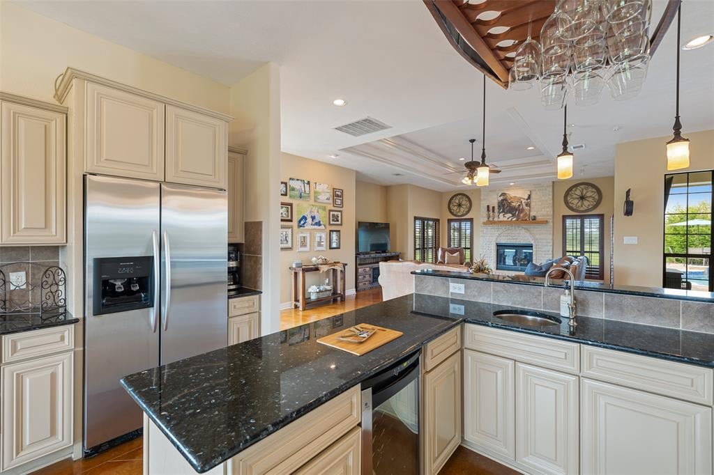 5538 FM 529 Bellville, Tx 77418