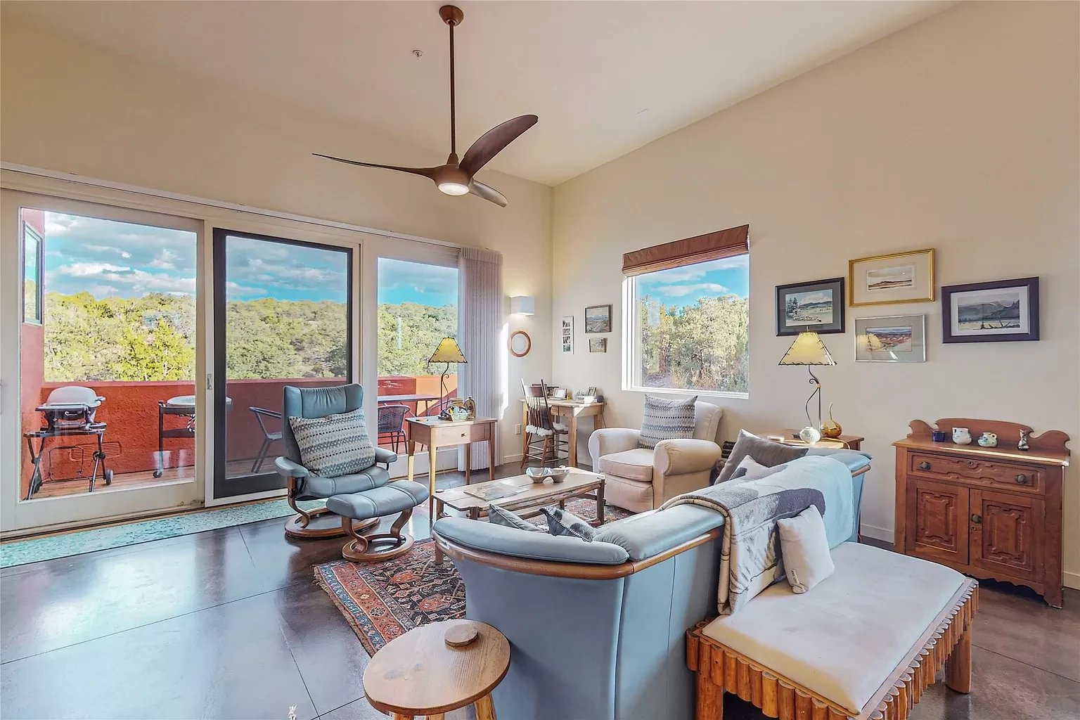 604 Avenida Villa Hermosa #201