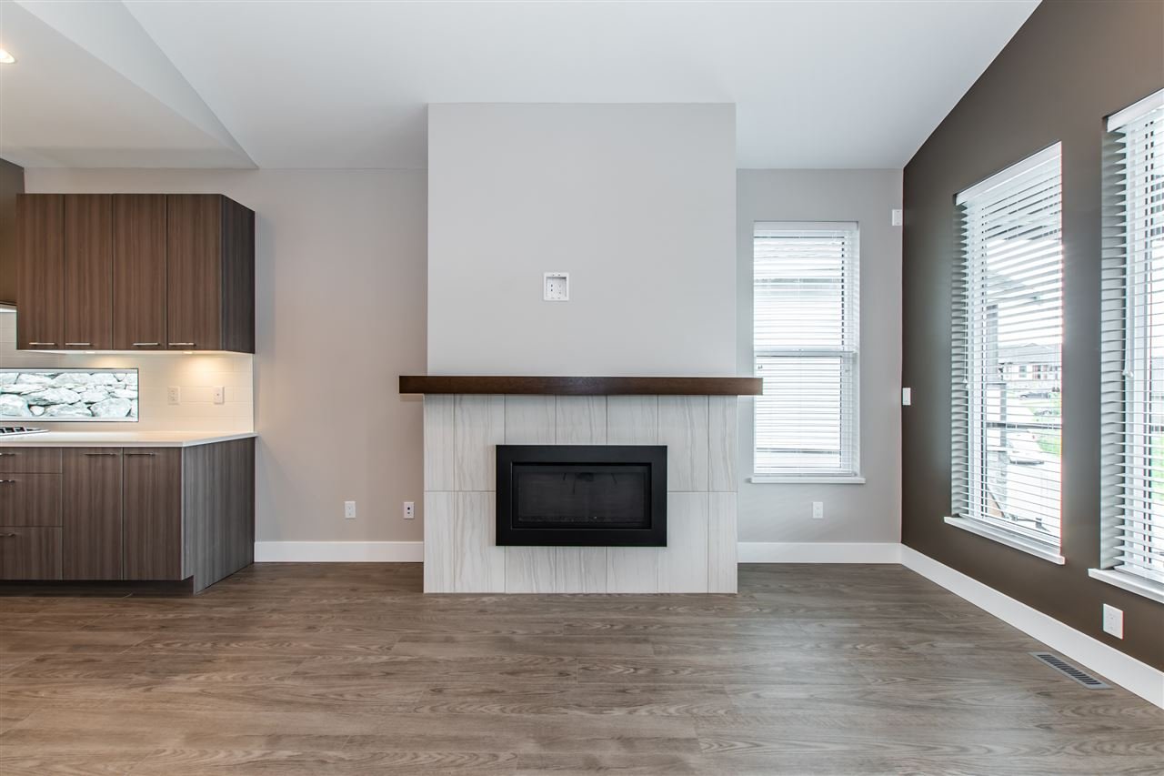 11-8295 Nixon Rd