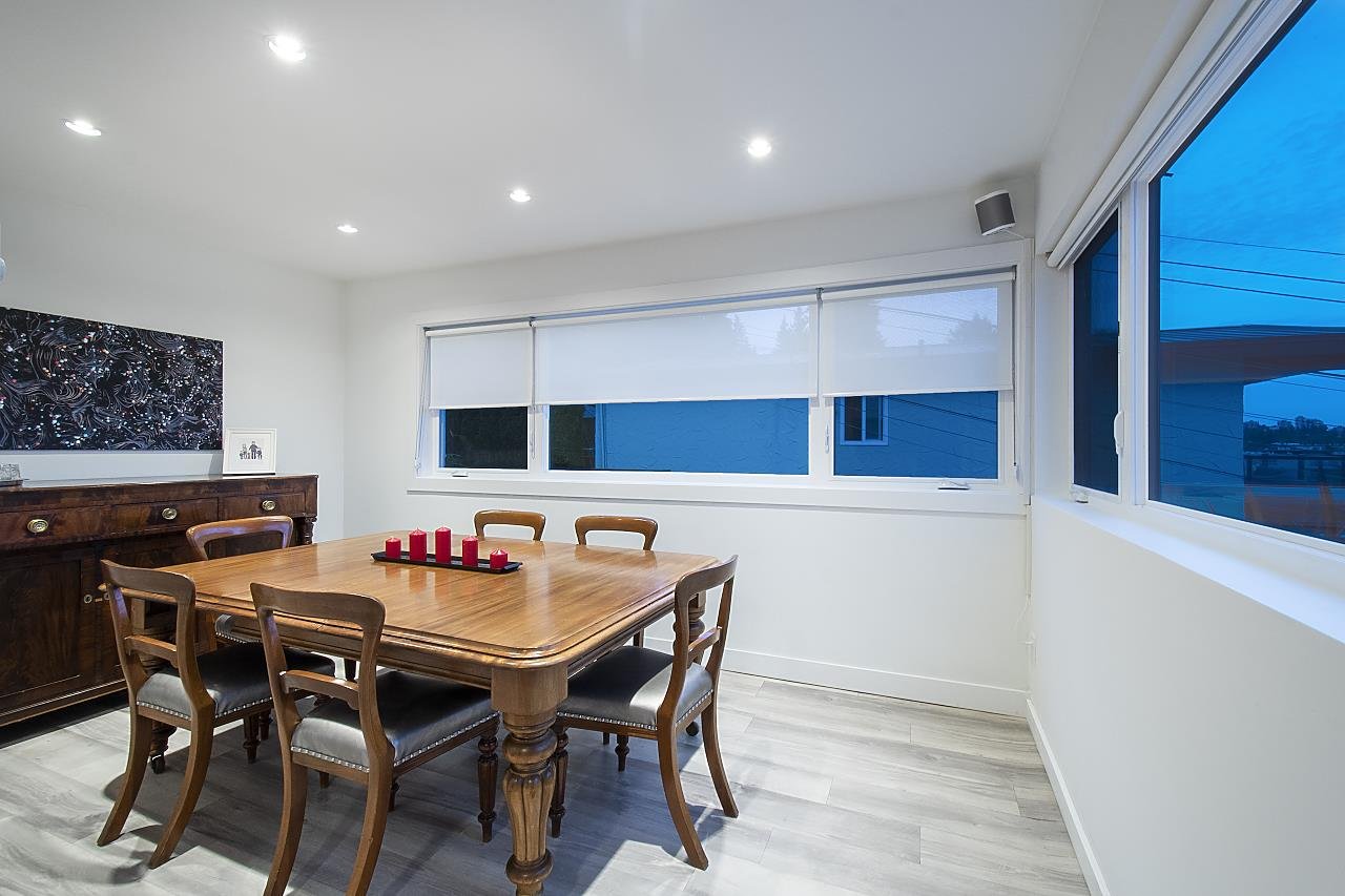 1140 W 17 St
