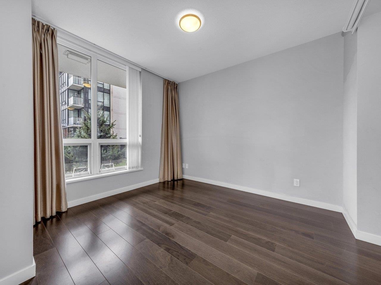 207-5628 Birney Ave