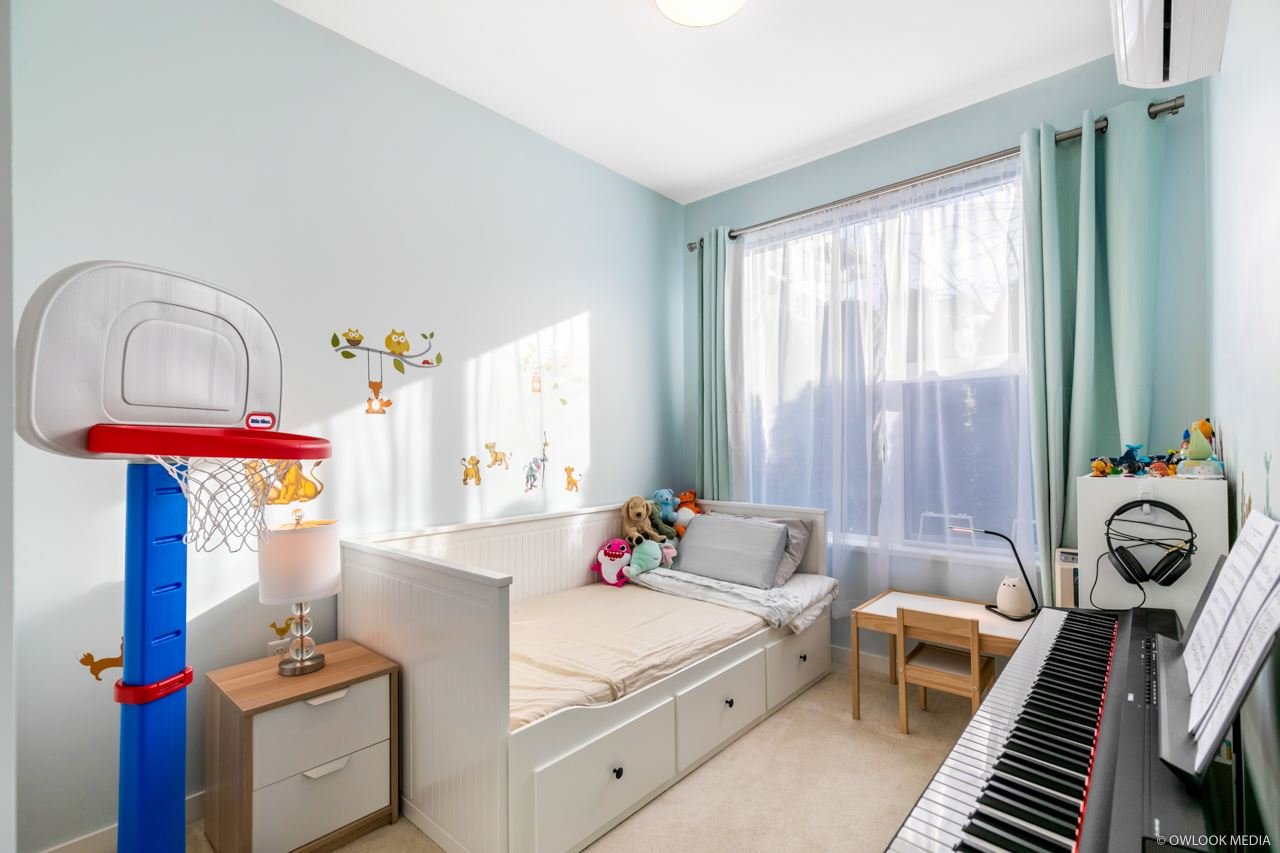115-9366 Tomicki Avenue, Richmond