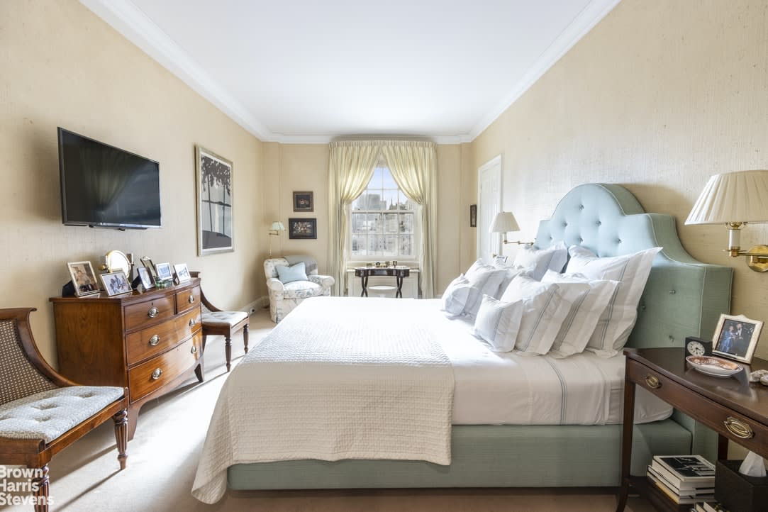 3 East 77th Street, 15B