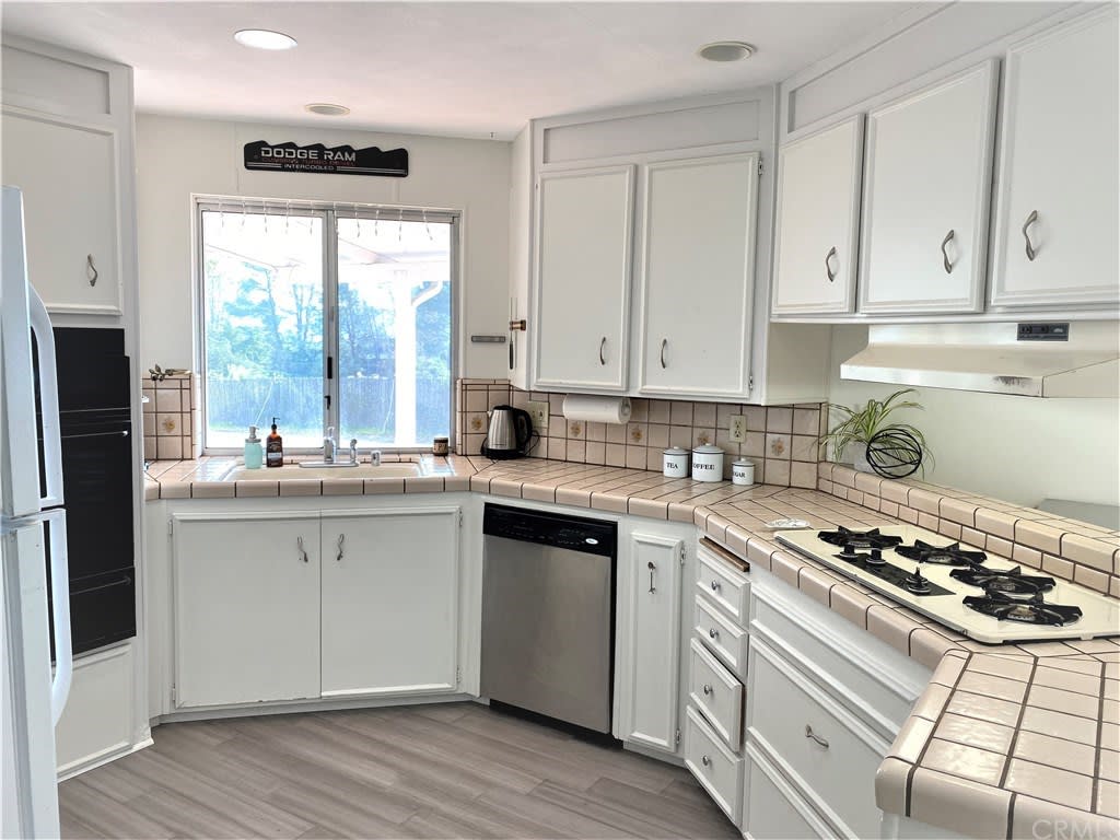 4591 San Anselmo Rd