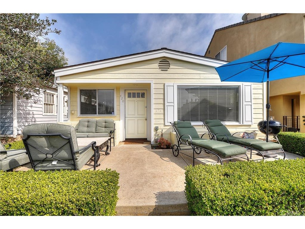 420 Poinsettia Ave