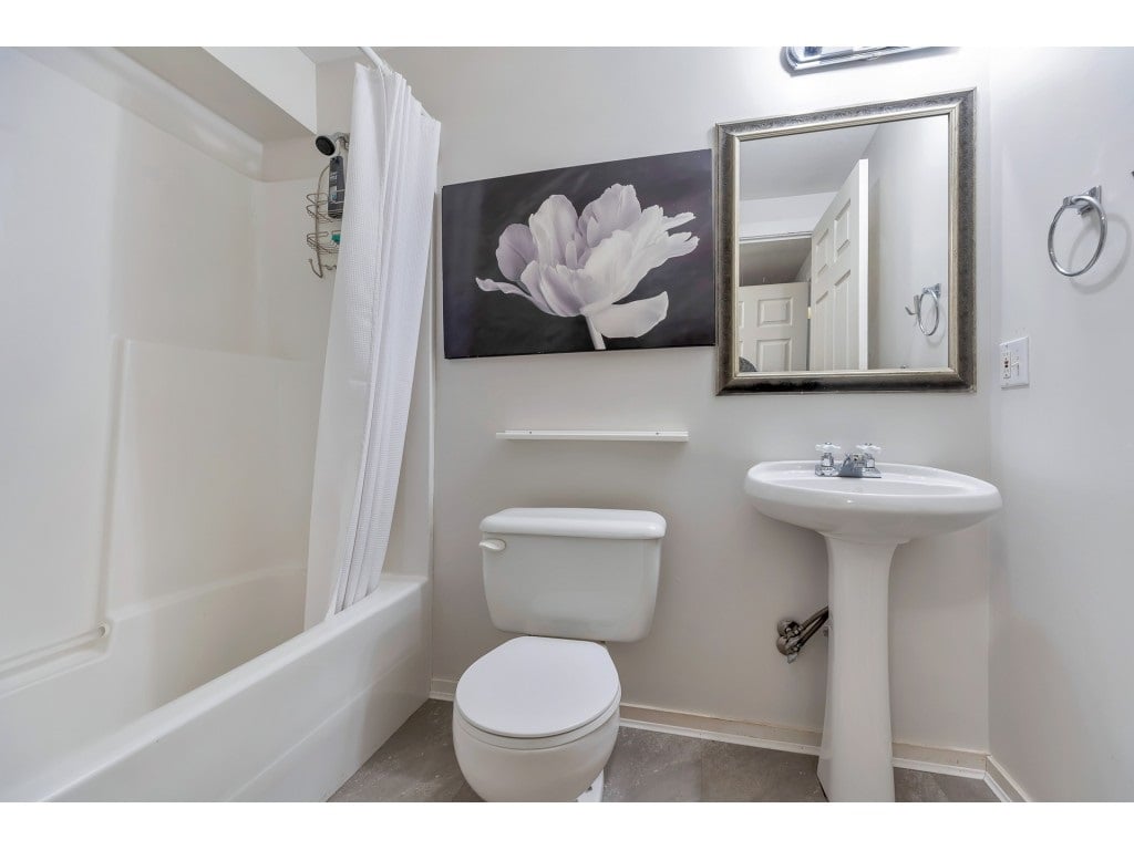 5099 Bridlewood Dr