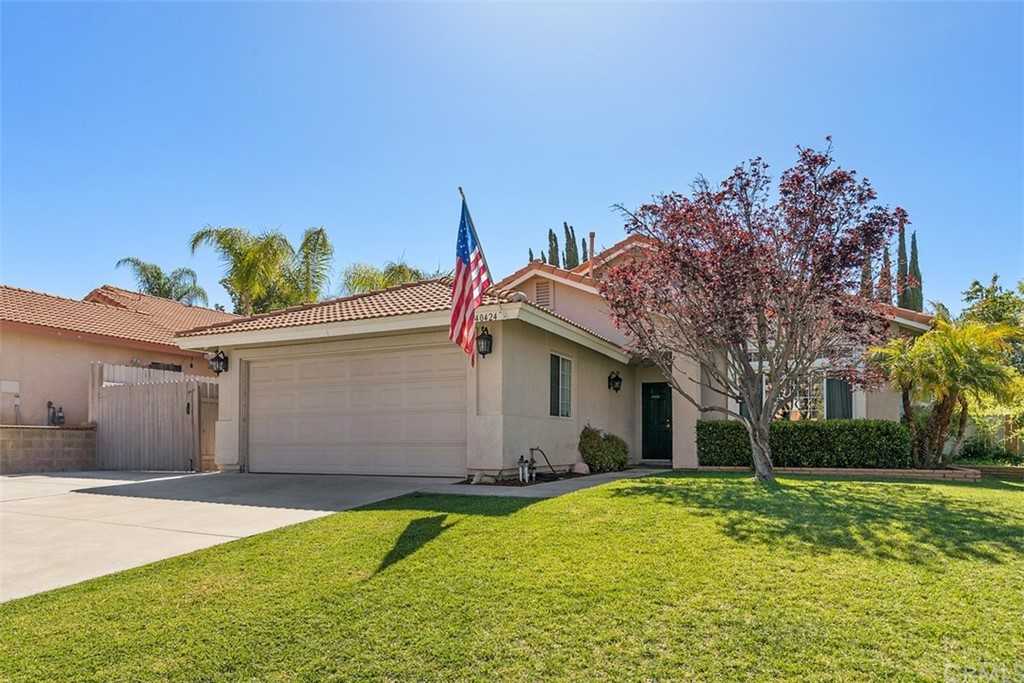 40424 Crystal Aire Court