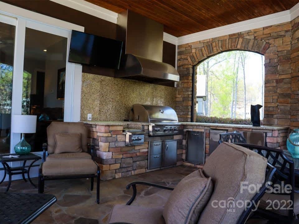 2514 Smith Harbour Dr