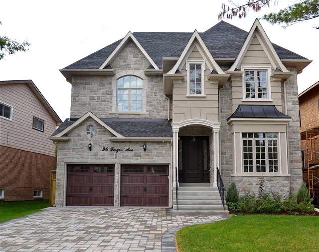 96 Fergus Ave