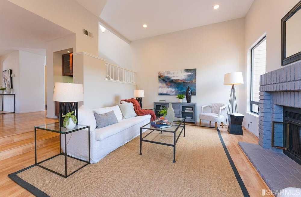 272 Crown Circle