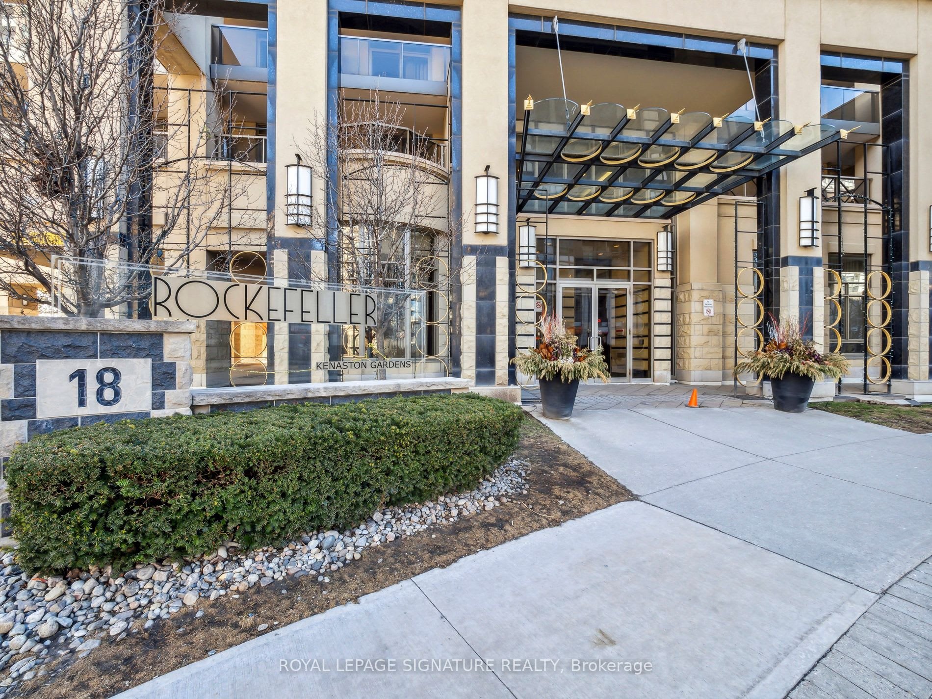 18 Kenaston Gdns 804