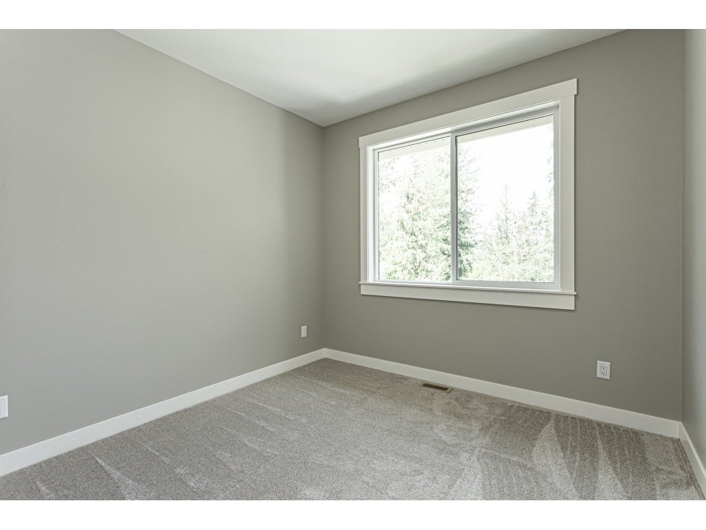 32-8295 Nixon Rd