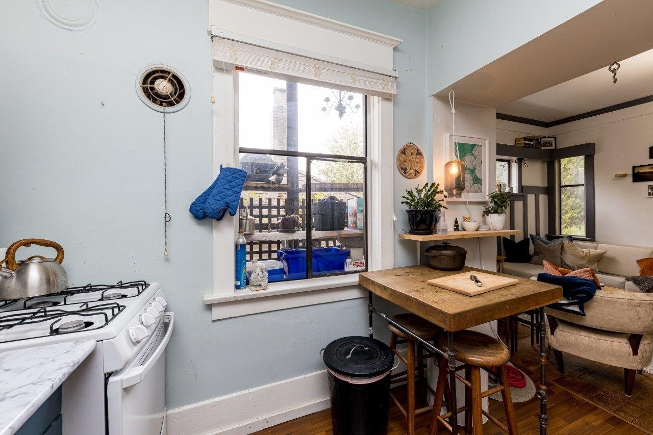 2043 Stainsbury Avenue, Vancouver
