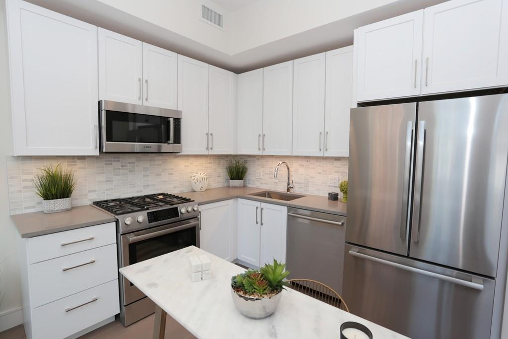 65 Meridian St #3