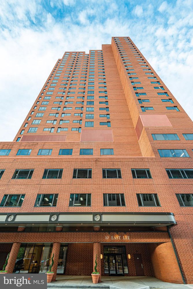 10 E LEE STREET Unit: 1208