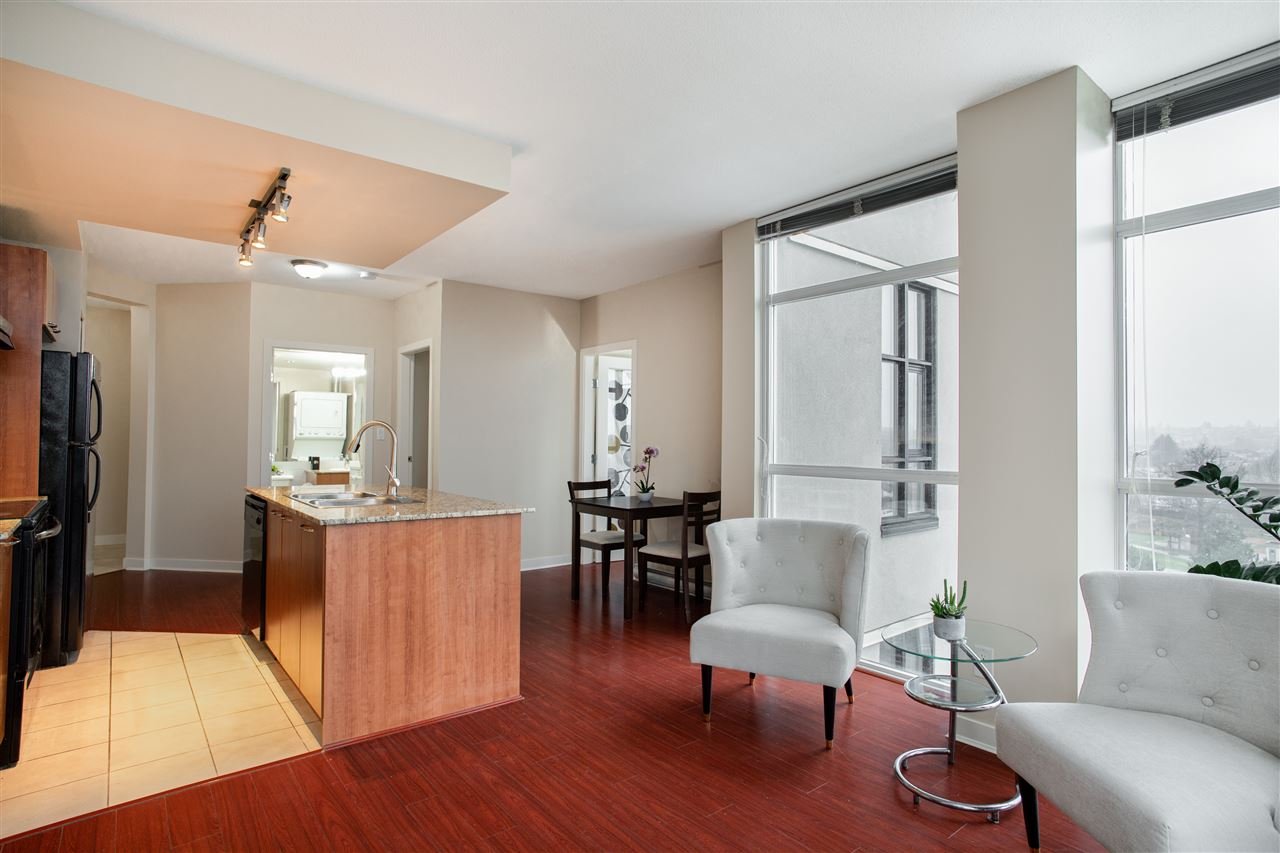 854-1483 E King Edward Ave