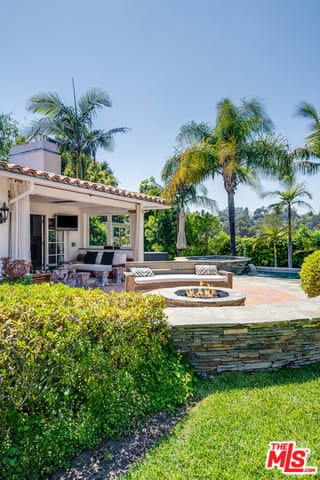 Villa Grove