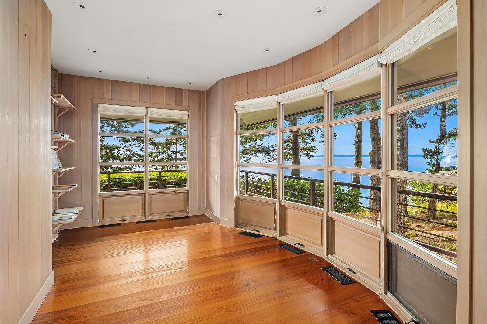 San Juan Island Estate - 723 Carefree Way - Friday Harbor
