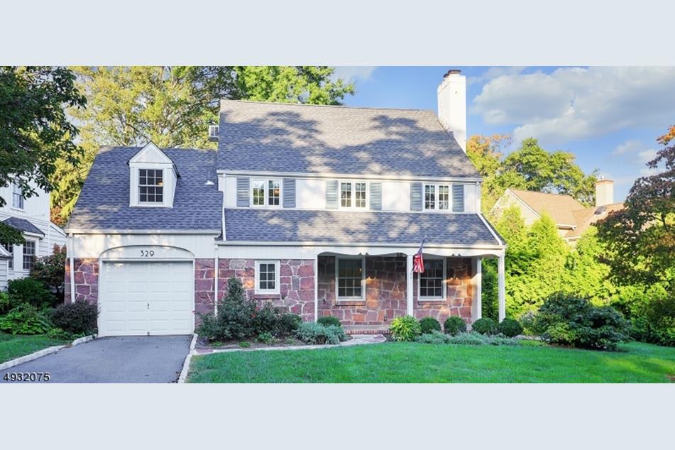329 Canterbury Rd