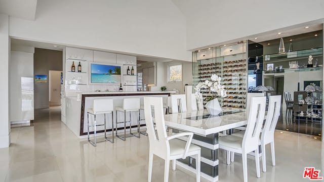 Lodge Villa