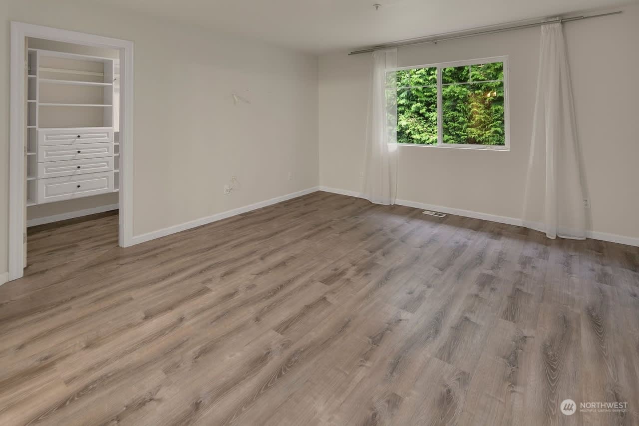 15414 35th Ave W #11