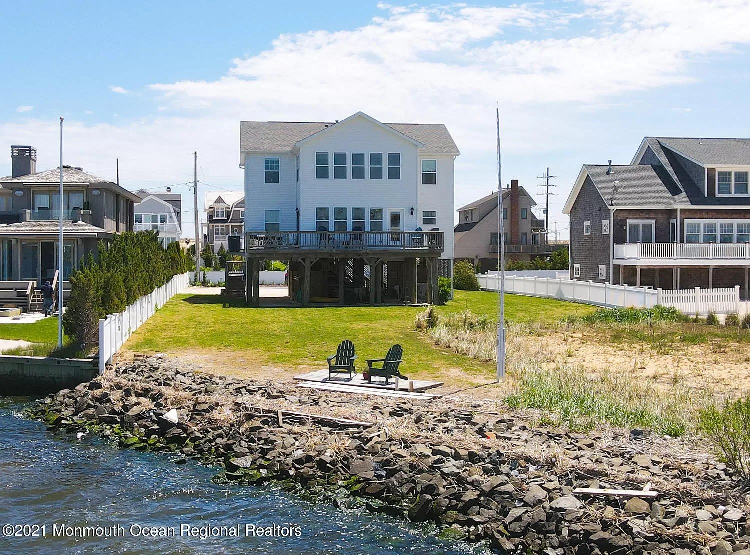 1126 Barnegat Ln