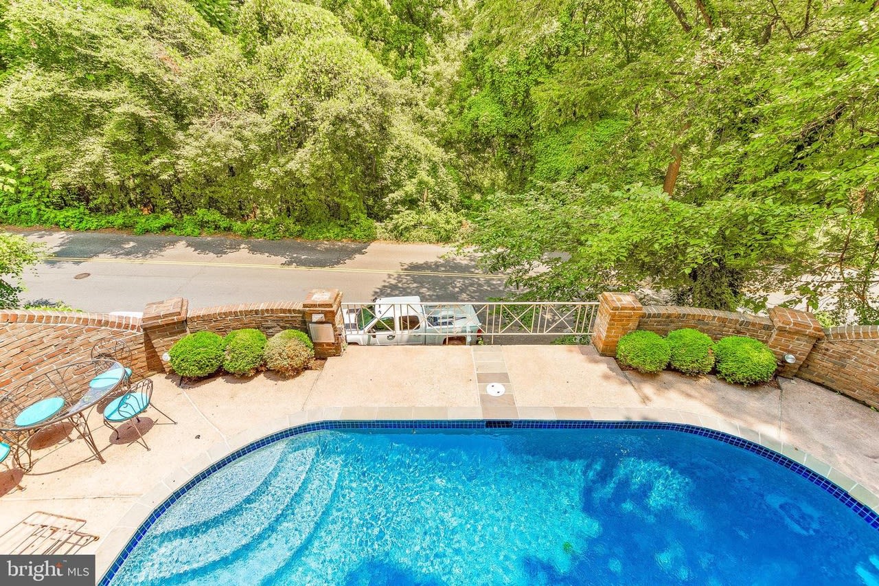 2128 Cathedral Ave NW - Buyer Represented