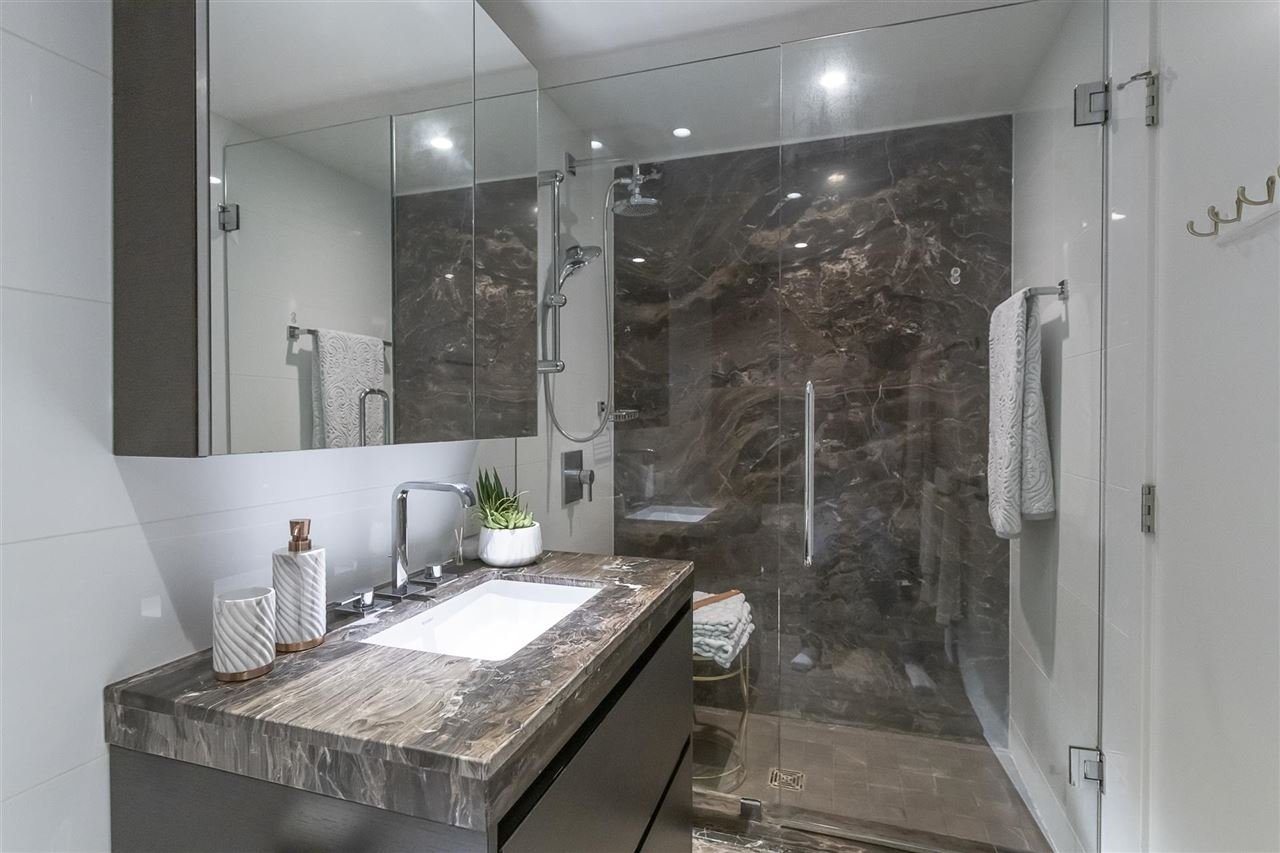 1503 Atlas Ln