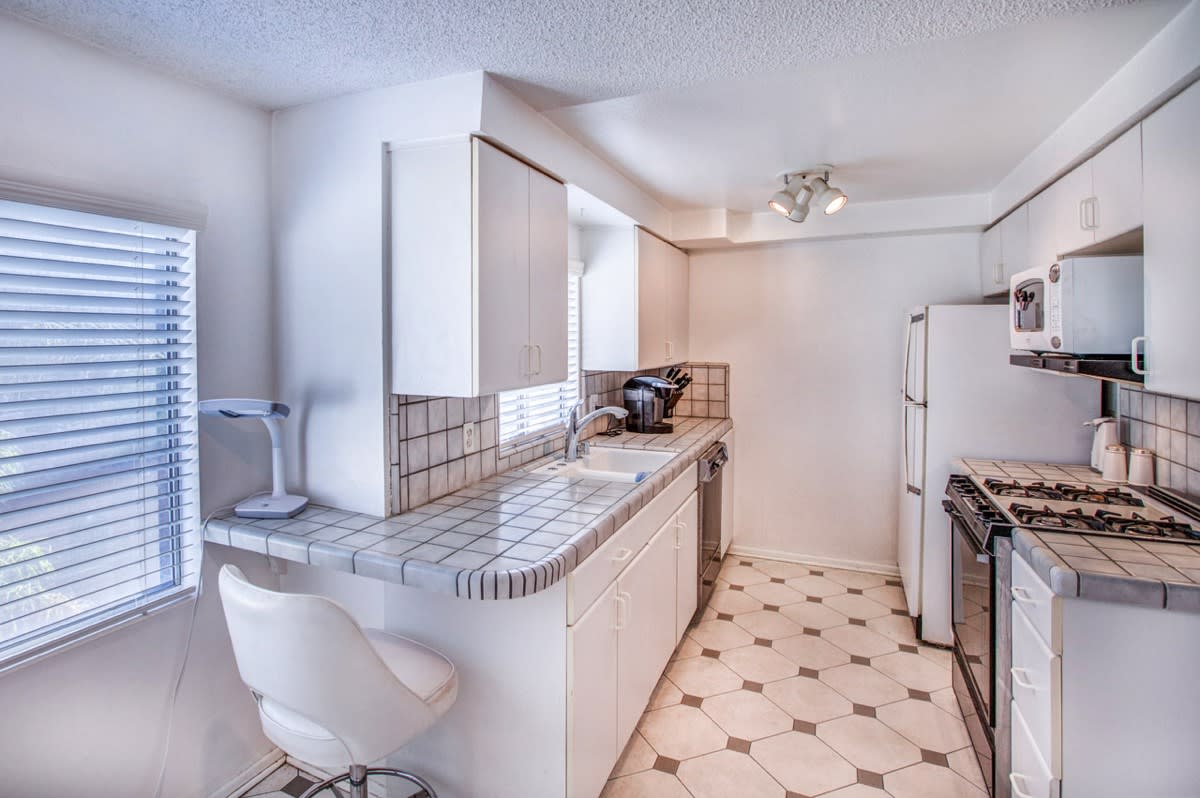4216 Ethel Ave 6, Studio City, CA