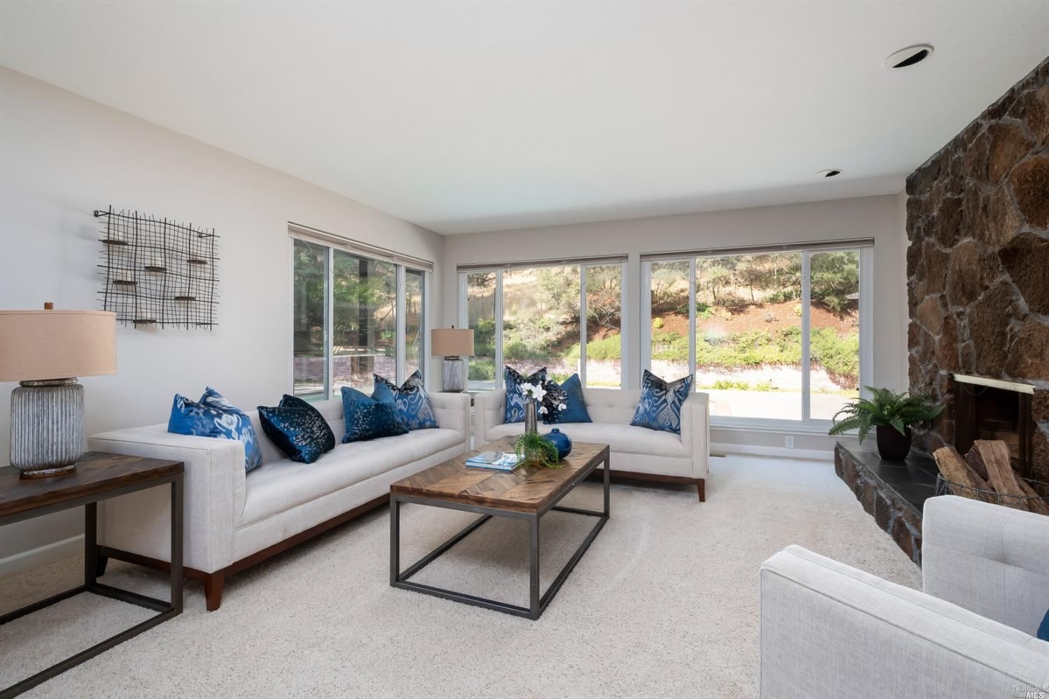 34 Carnoustie Dr