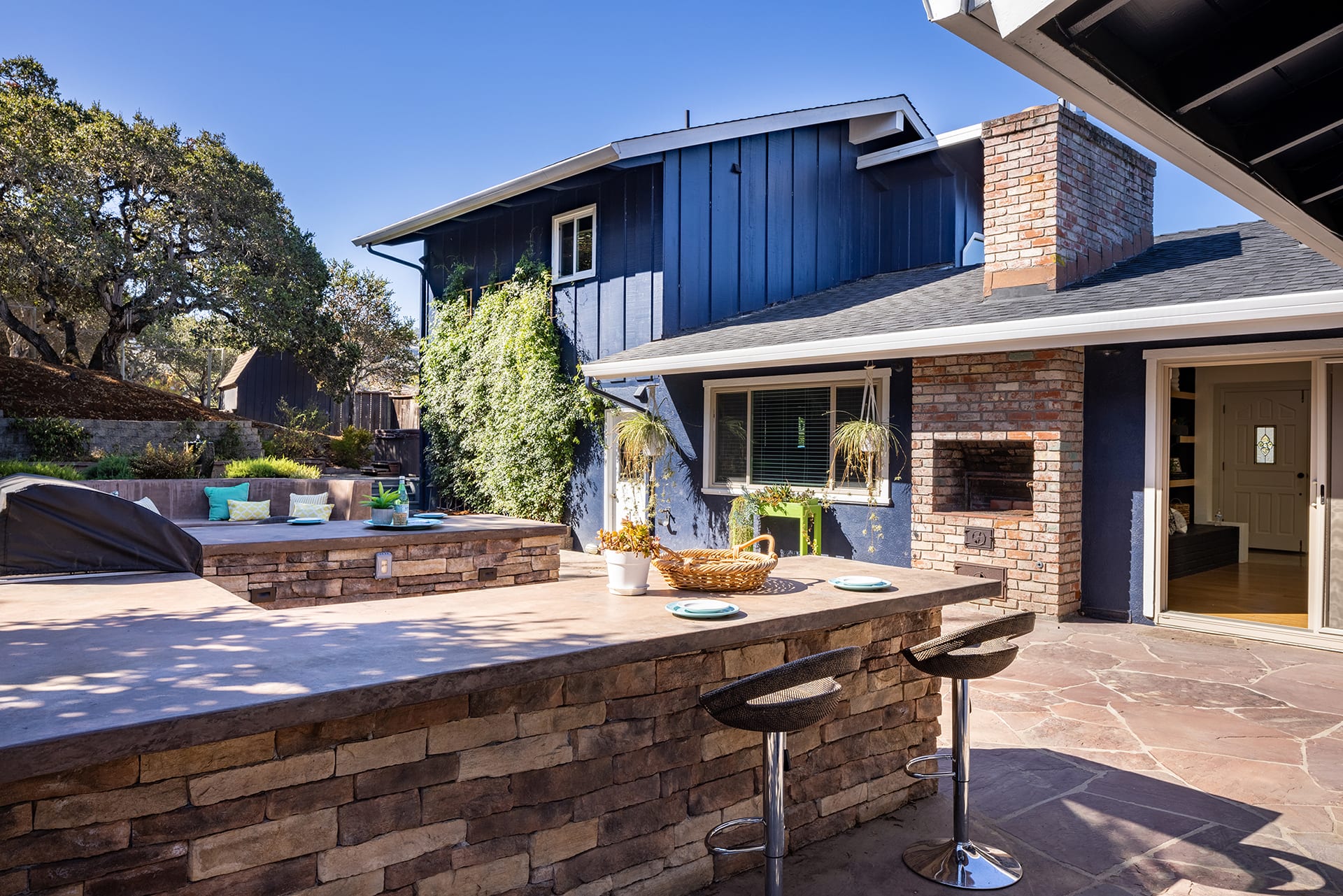 Sunny Outdoor Living - 23 Seca Place