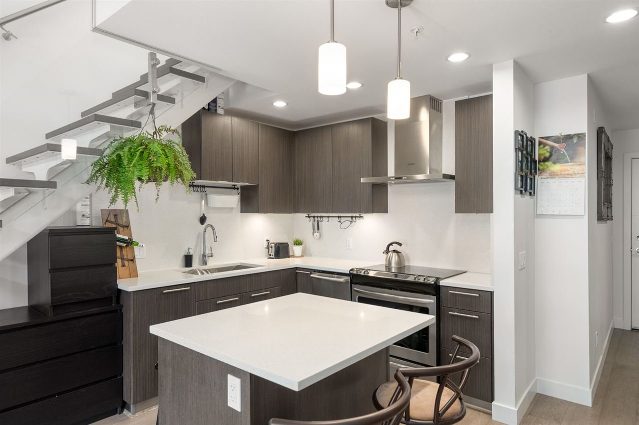 632-733 W 3rd St