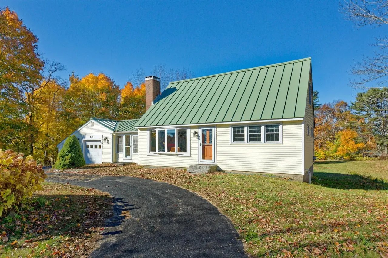 New Listing! 671 Boothbay Road, Edgecomb, ME 04556 – $405,000