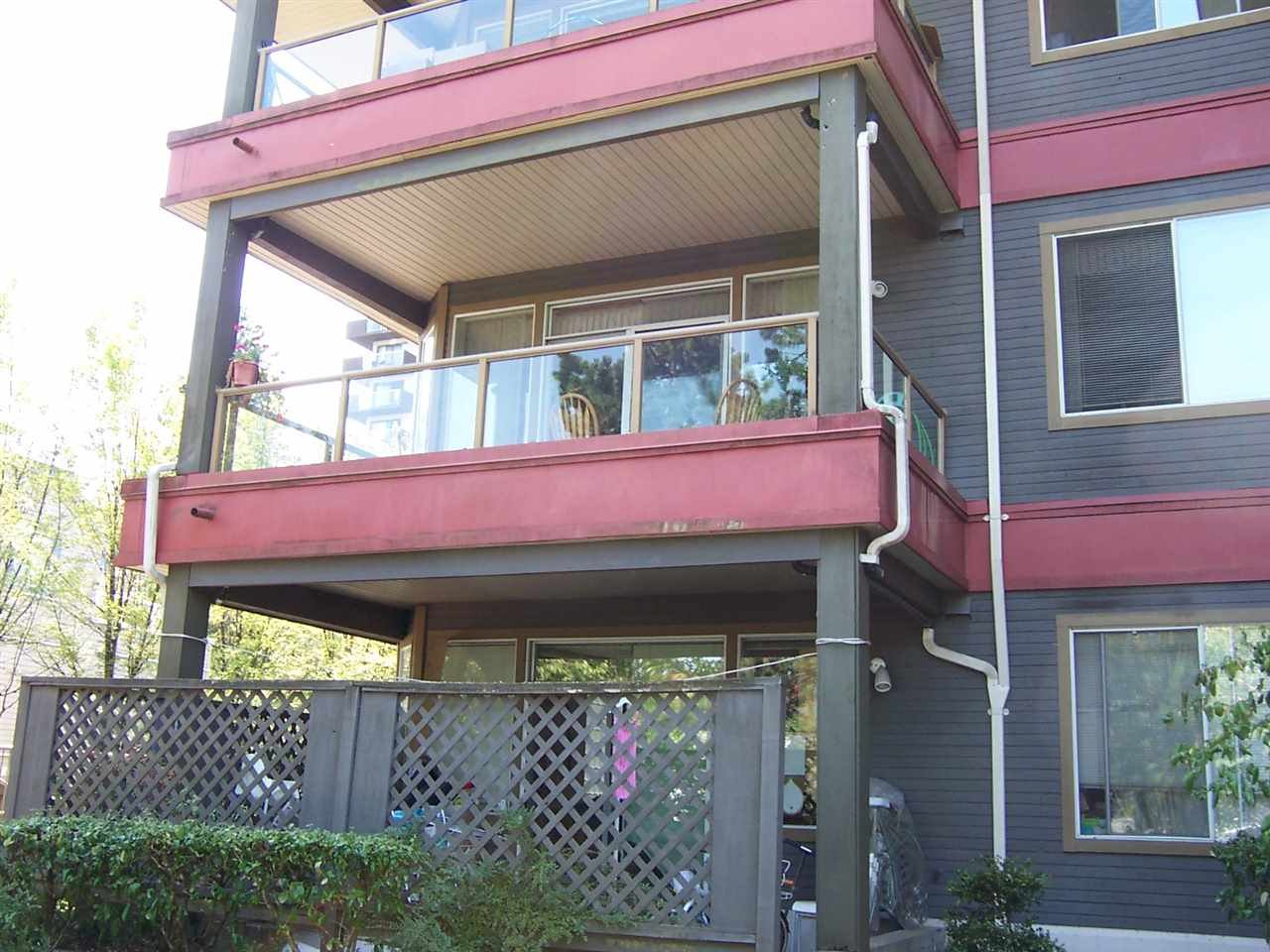 214-4951 Sanders St