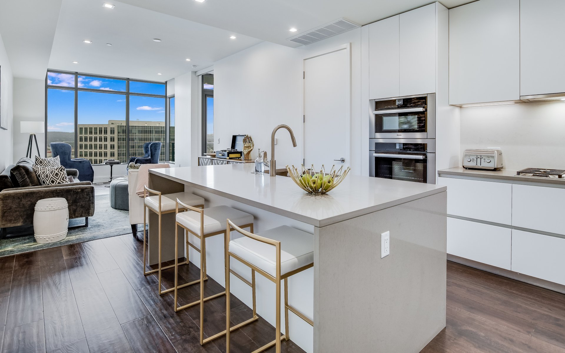 Fifth & West, #1702